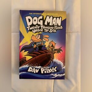 Dog Man: Twenty Thousand Fleas Under the Sea by - Multicolor